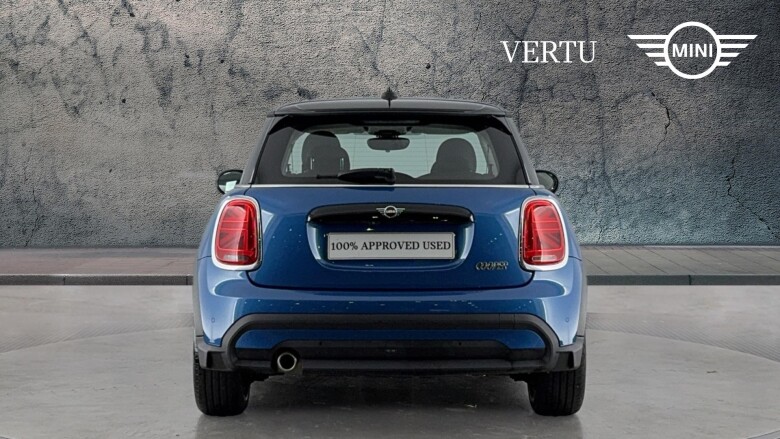 MINI Hatchback 1.5 Cooper Classic 3dr Auto Petrol Hatchback